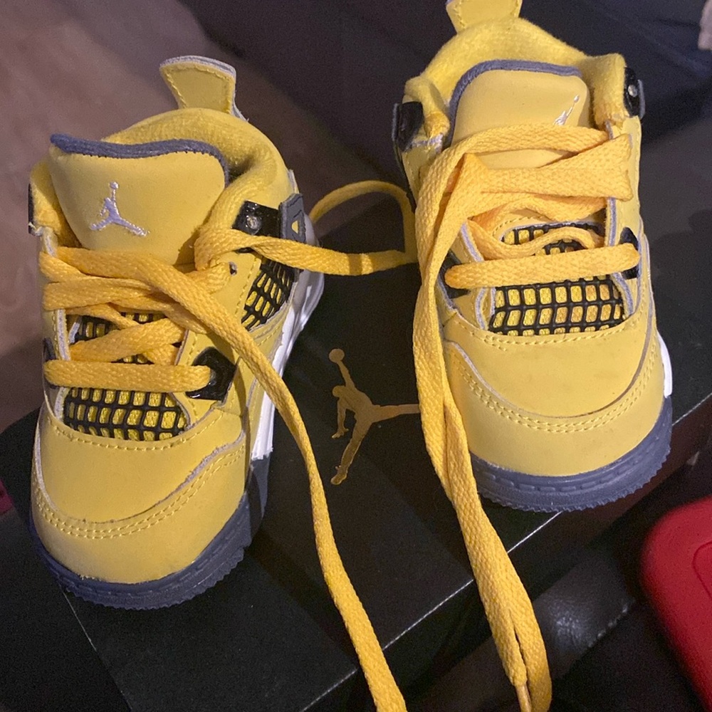 Jordan 4’s